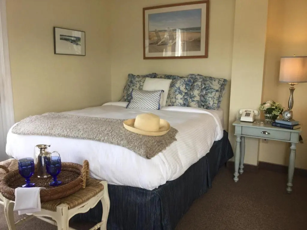 The Beach Rose Inn