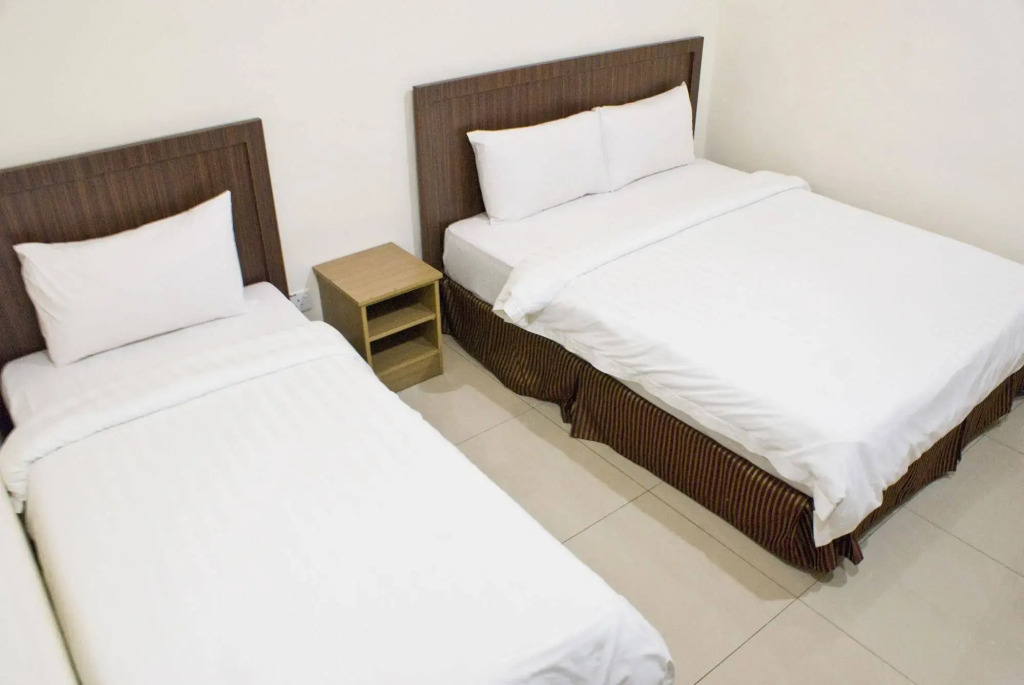 Hotel 128