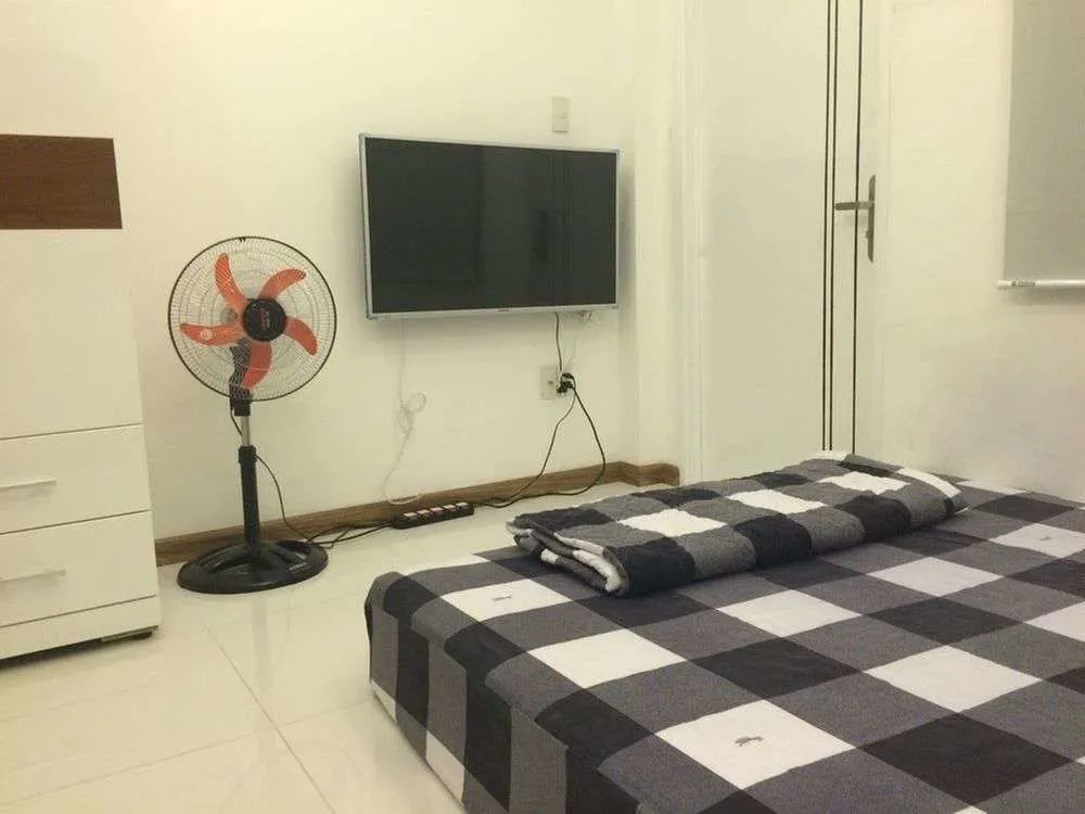 Smiley Apartment 7