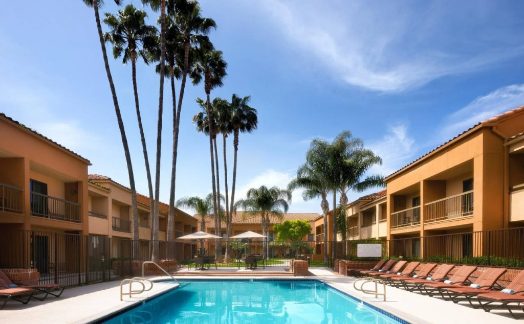 Courtyard by Marriott Anaheim Resort/Convention Center