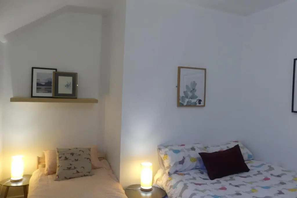 Space For Groups, 10 mins from centre with parking!