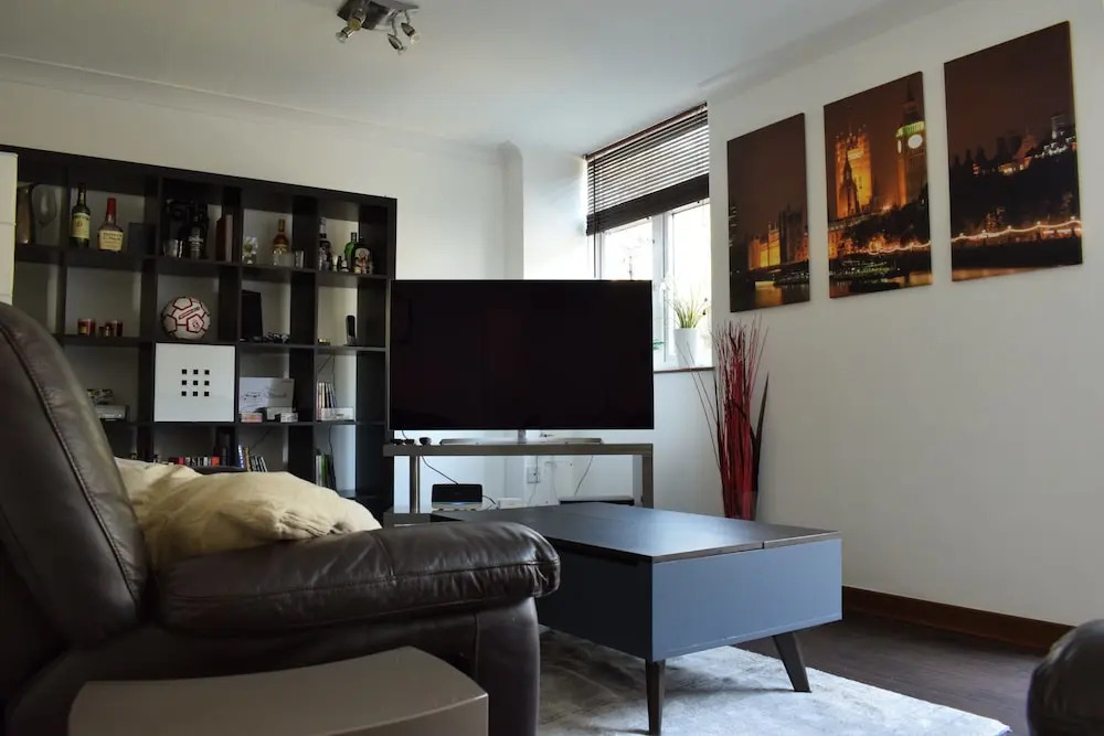 2 Bedroom House In Clapham