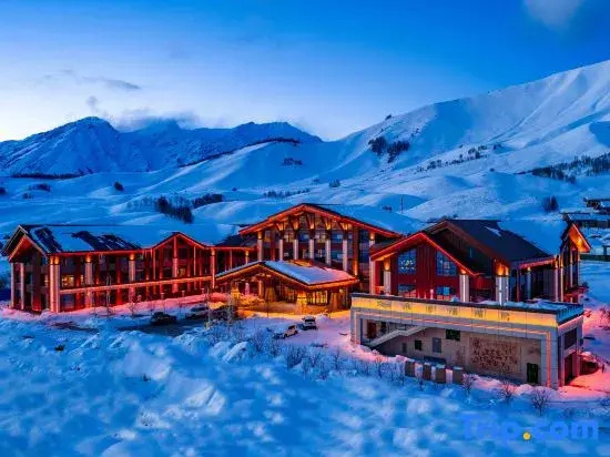 Oriental Snow Hotel