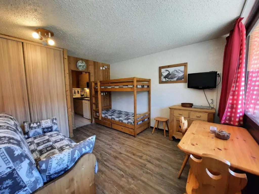 Appartement Les Menuires, 1 pièce, 3 personnes - FR-1-452-289