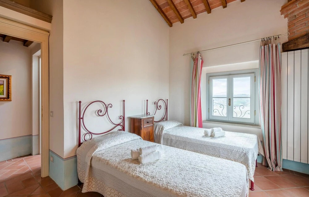 Beautiful Apartment in Lari With 2 Bedrooms, Wifi and Outdoor Swimming Pool