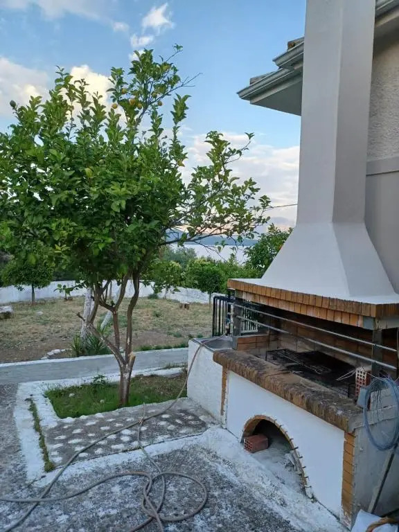 Nikiana's View, 3 Bedroom Luxury Apartment
