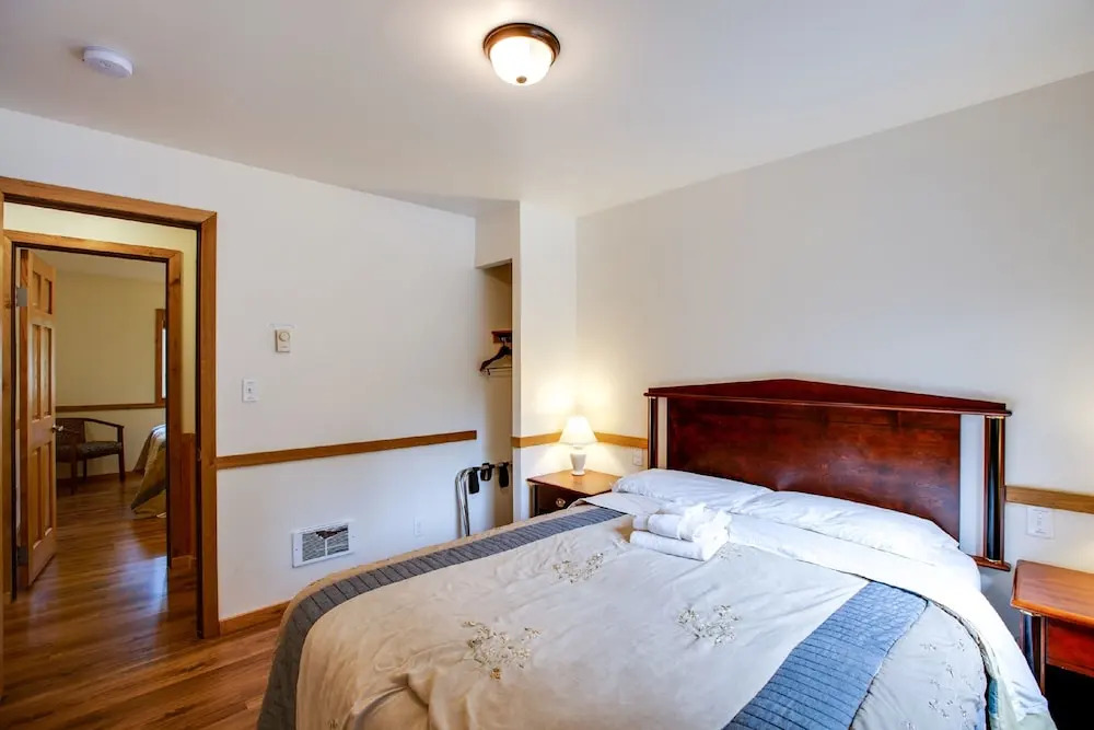03MBH - WIFI -Pets OK - Sleeps 26