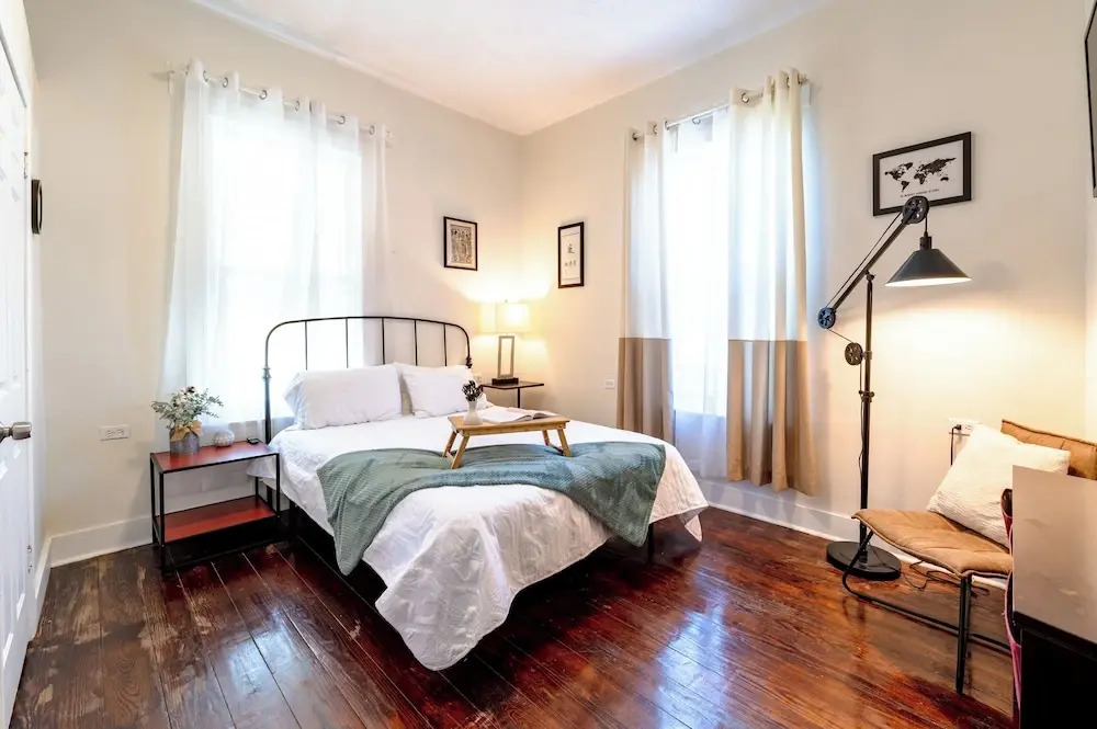 Galveston Victorian - Walk to the Strand & Beach