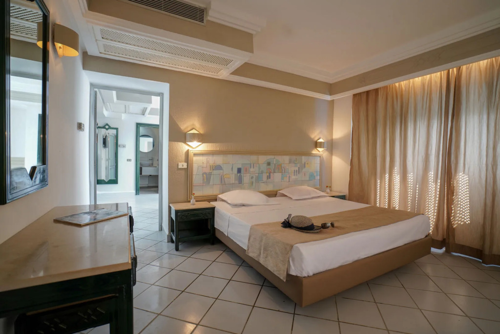 Hotel Les Pyramides