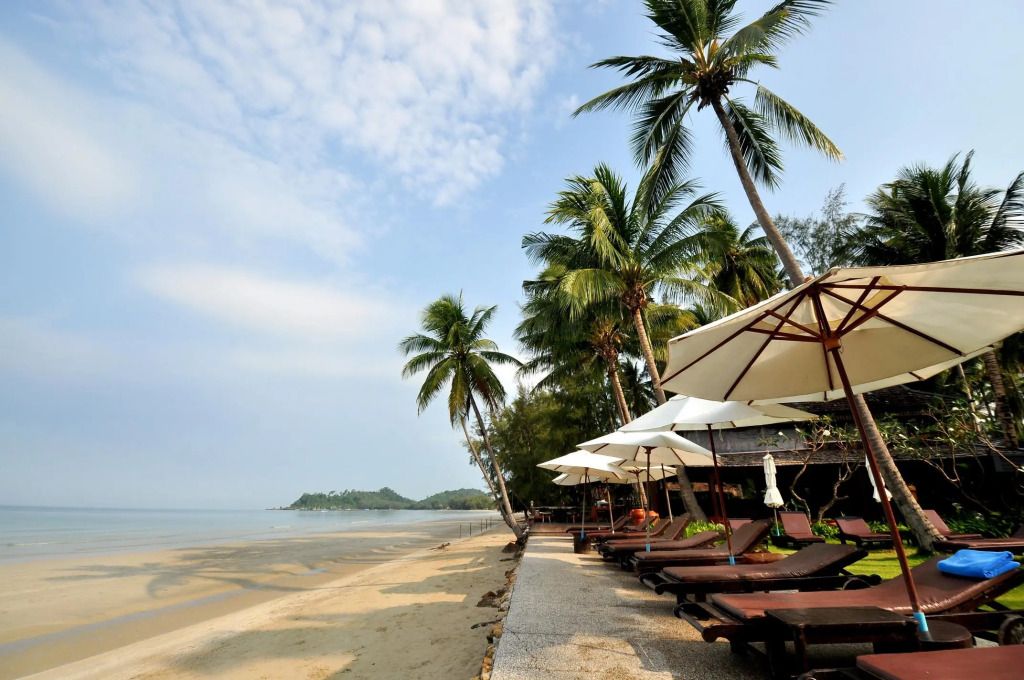 Santhiya Koh Chang Resort - Up to THB 3,000 Resort Credit per Night