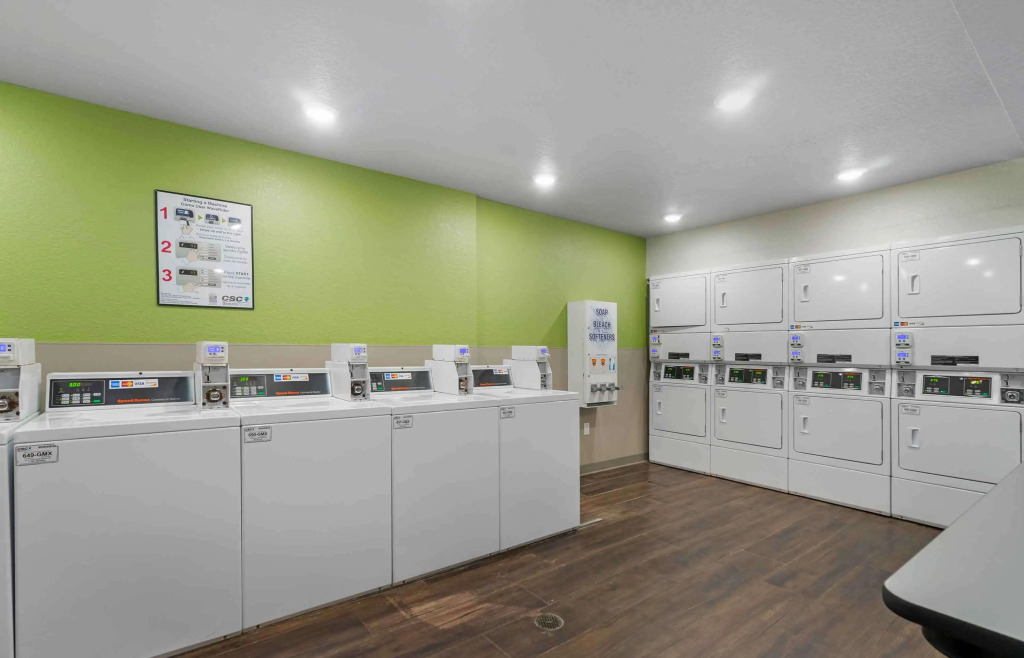 Extended Stay America Select Suites - Tampa - Northeast