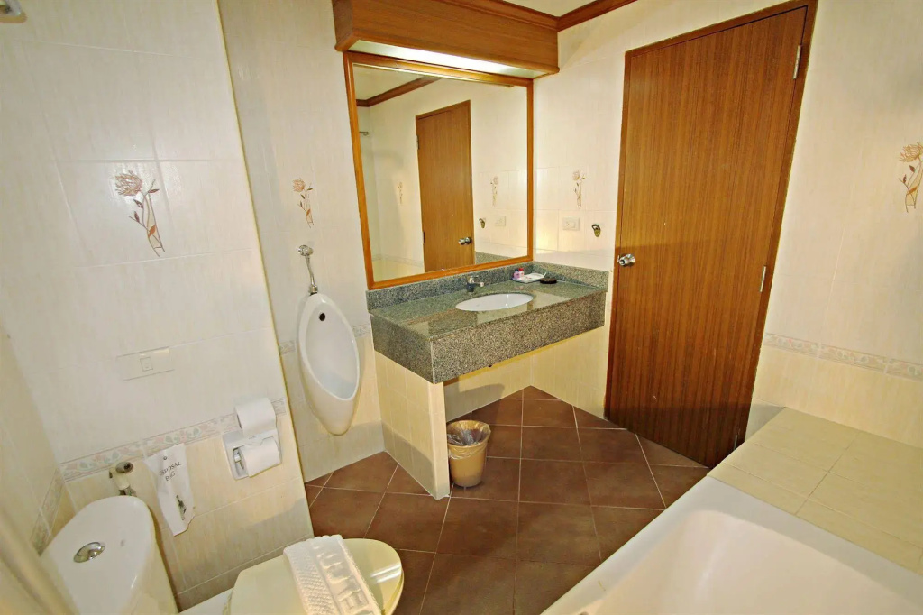 Lek Villa