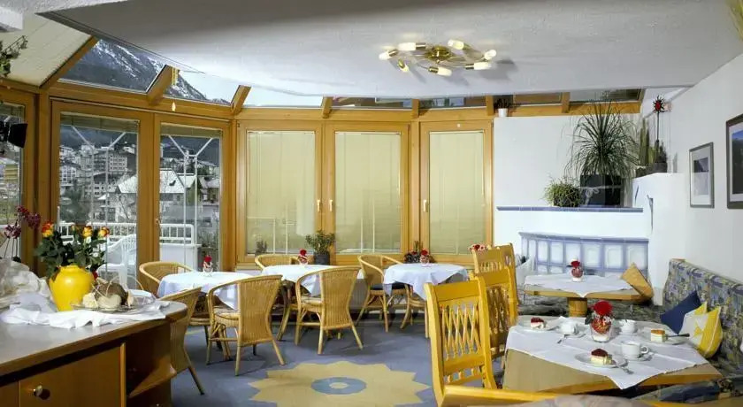Hotel Garni Kardona
