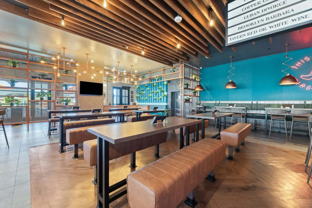 Sandman Signature Dallas Las Colinas Hotel & Suites