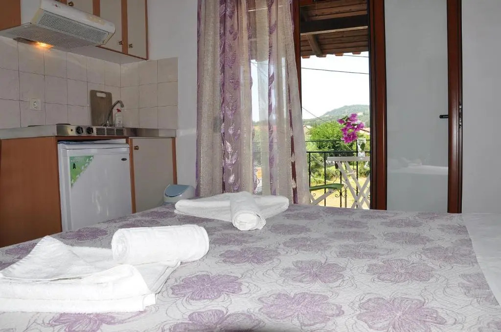 Achilleas Rooms