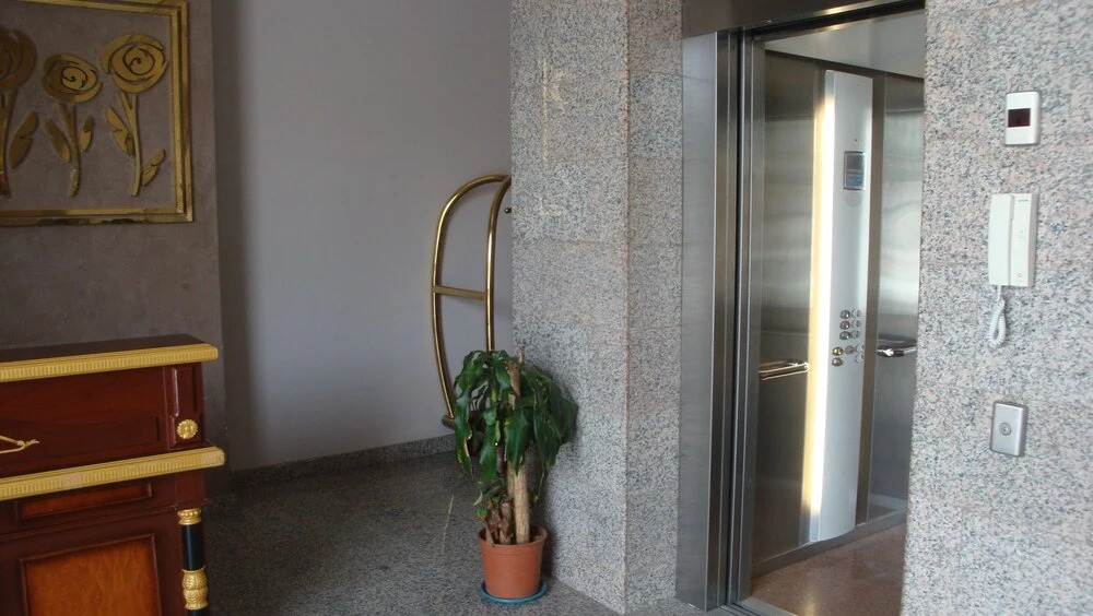 Awali Rose Hotel Suites