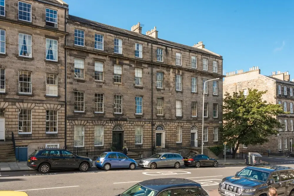 Luxury 3 bed in the heart of Edinburgh New Town