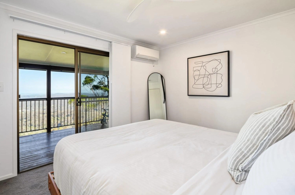 Beautiful Hinterland Retreat - A Family Retreat With Gorgeous Hinterland Views