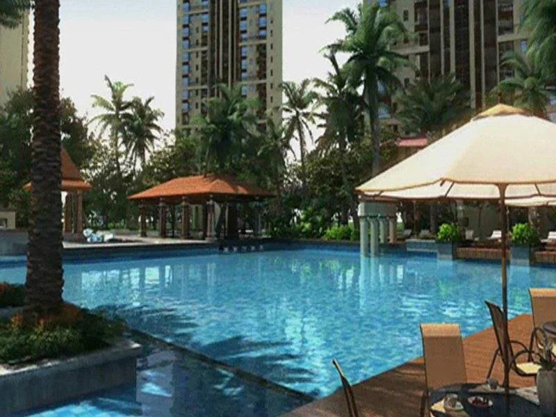 21° Holiday Hotel