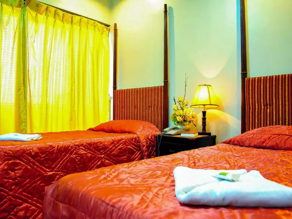 OYO 679 Ddd Habitat Pension House