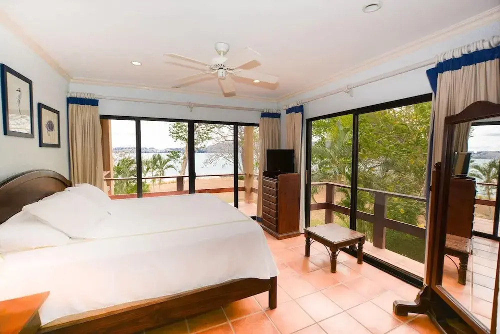 Elegant 3BR Beachfront Condo with Spacious Interior, Ocean-View Terrace & Direct Access to Playa Flamingo