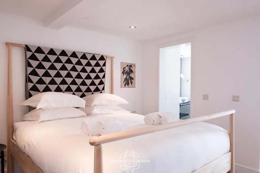 One Bedroom with Terrace in Alfama Centre 75 by Lisbonne Collection
