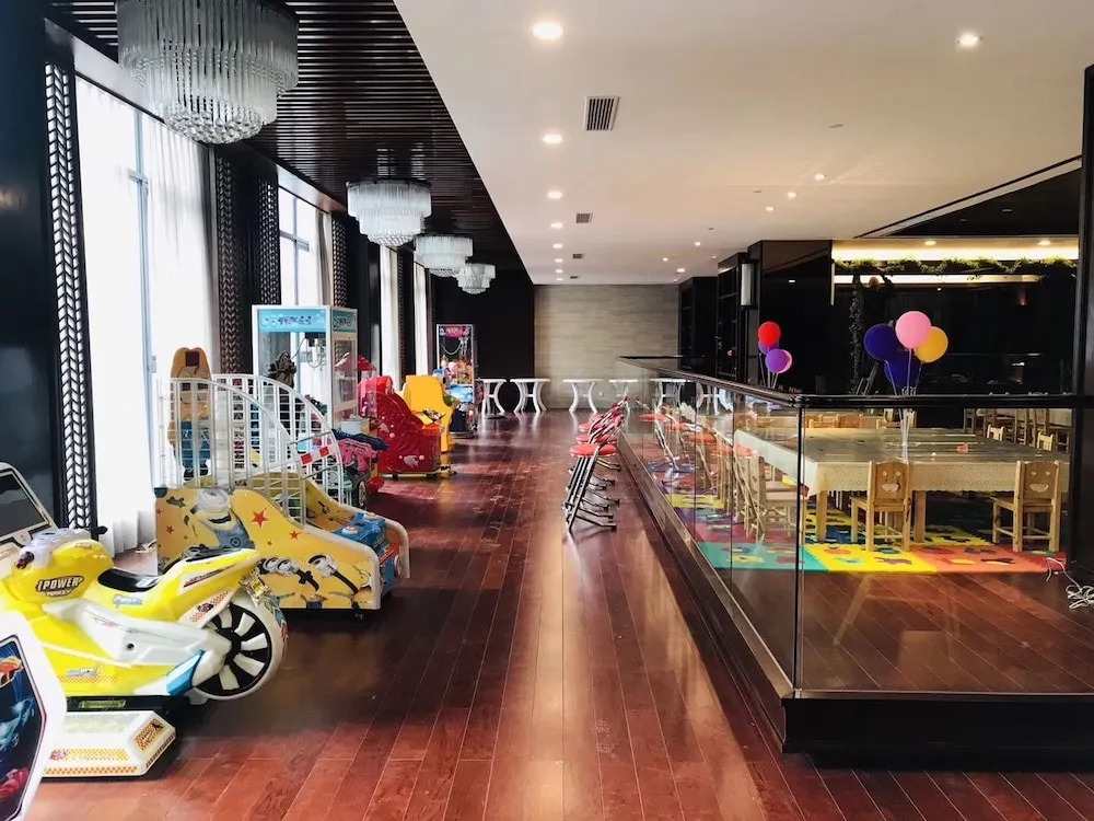 Qiandao Lake Pearl Peninsula Hotel