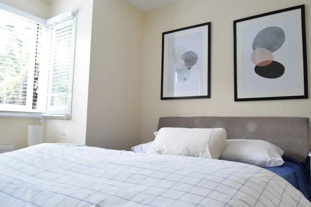 2 Bedroom Apartment In West London
