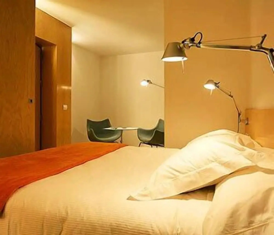 Hotel Holos