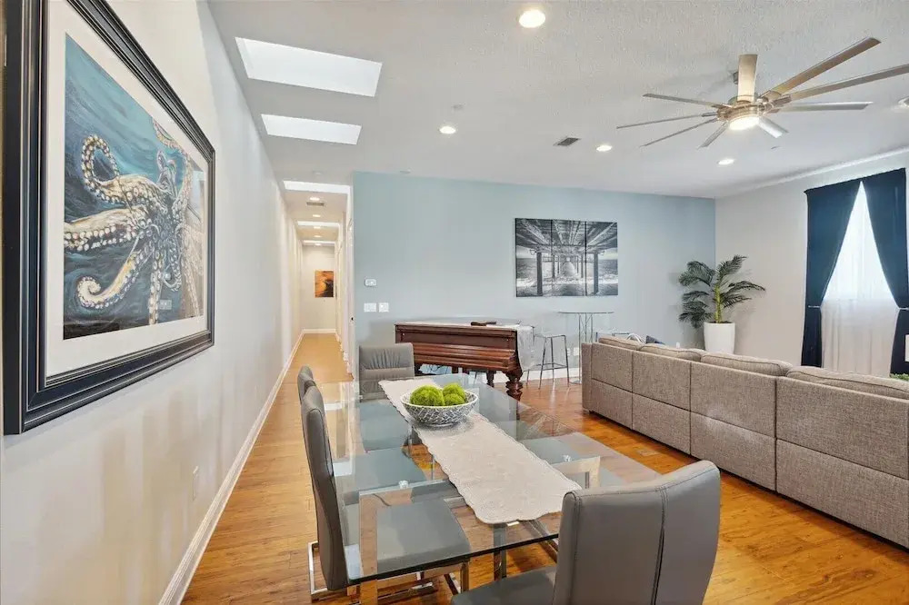 51 N Orlando Ave