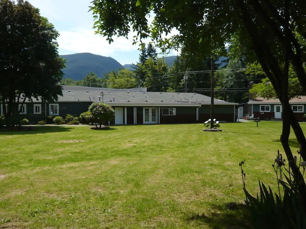 Stevens Pass Motel