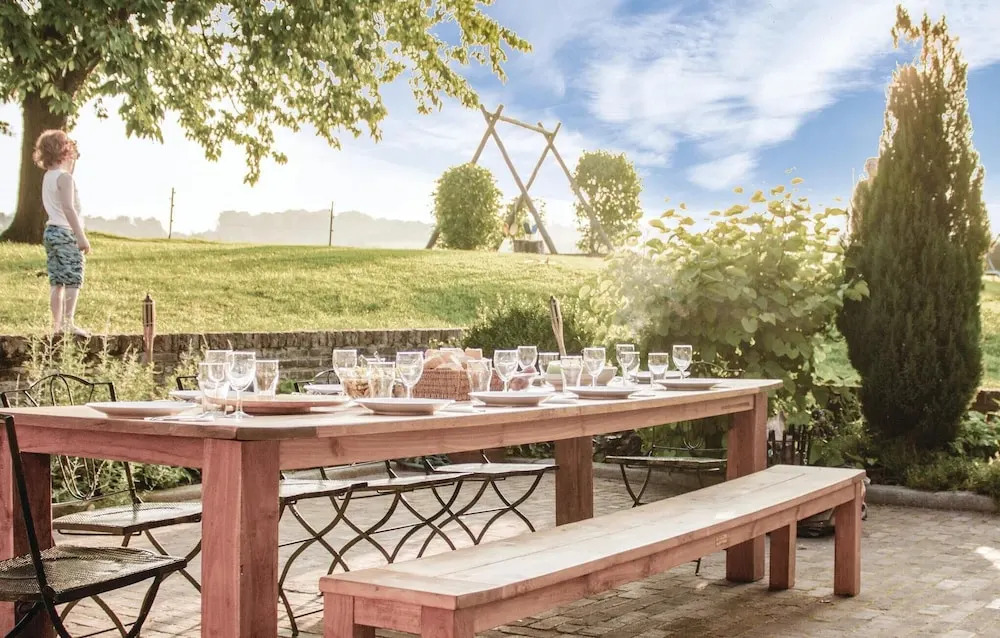 Amazing Home In Remersdaal With Wifi