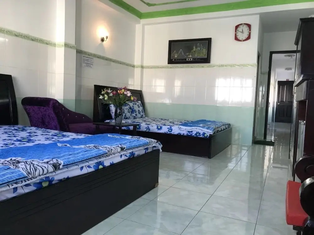 Trí Thông Hotel