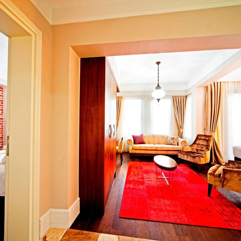 Hippodrome Hotel