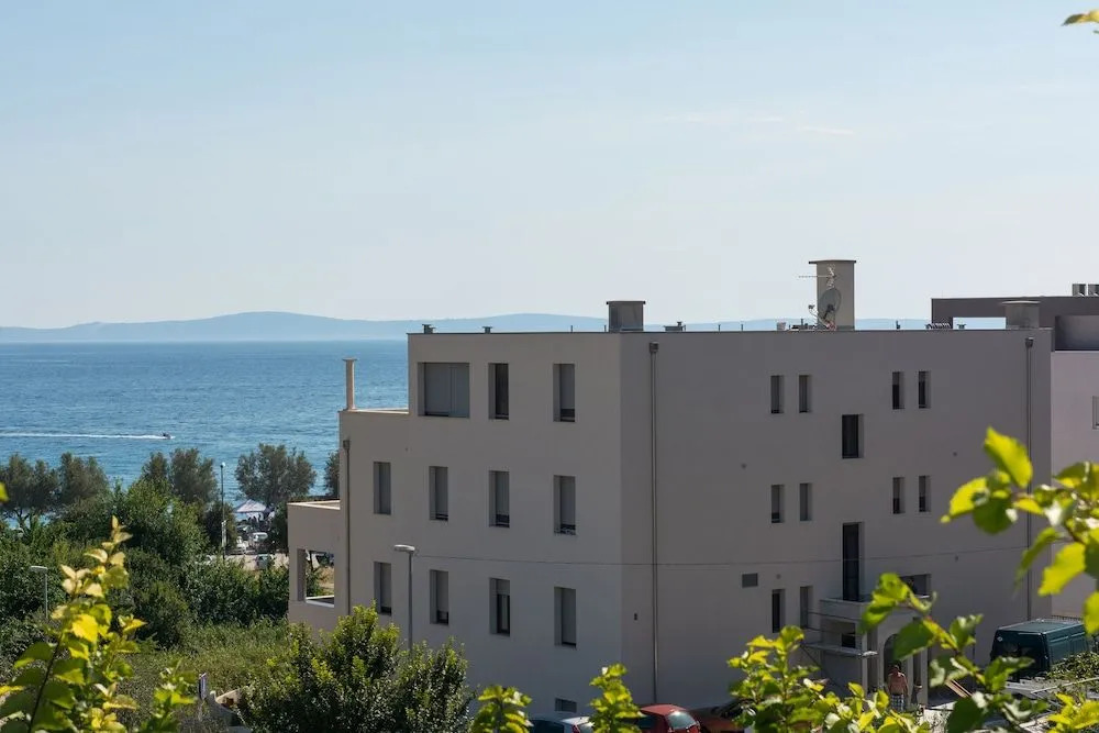 Luxury Rooms Near the Beach