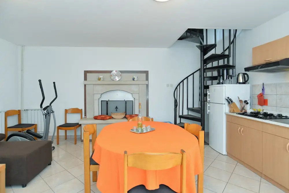 Apartments Tanja 100