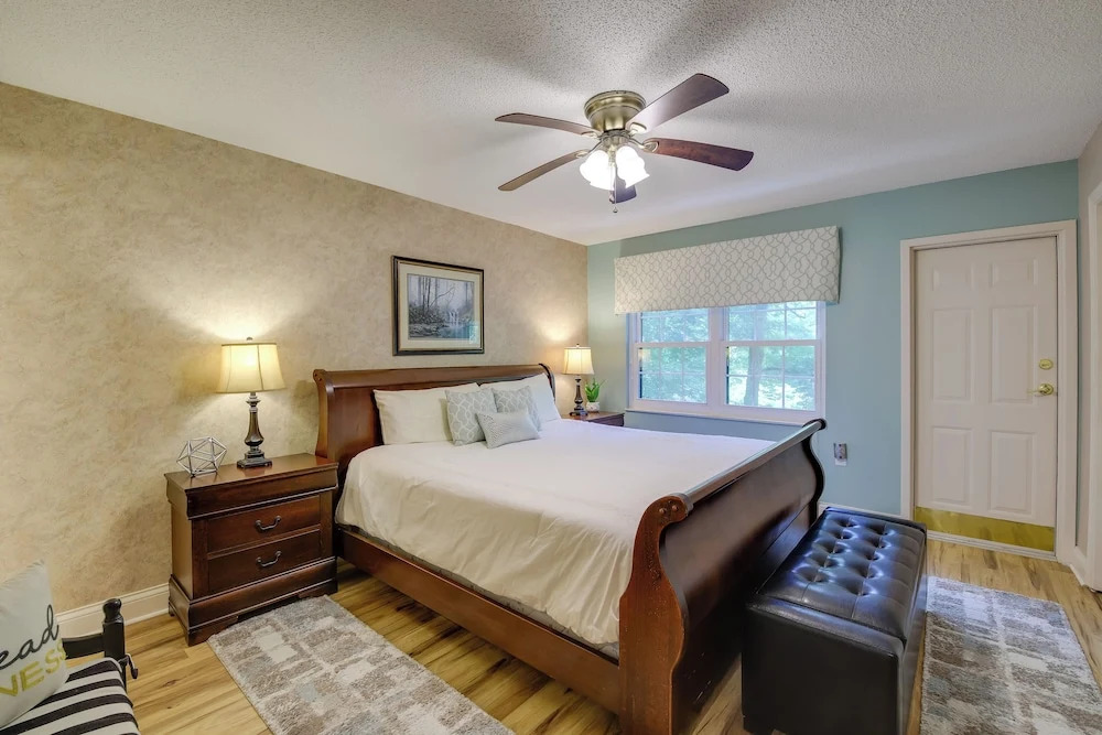 Gatlinburg Condo ~ 2 Mi to Smoky Mountains!