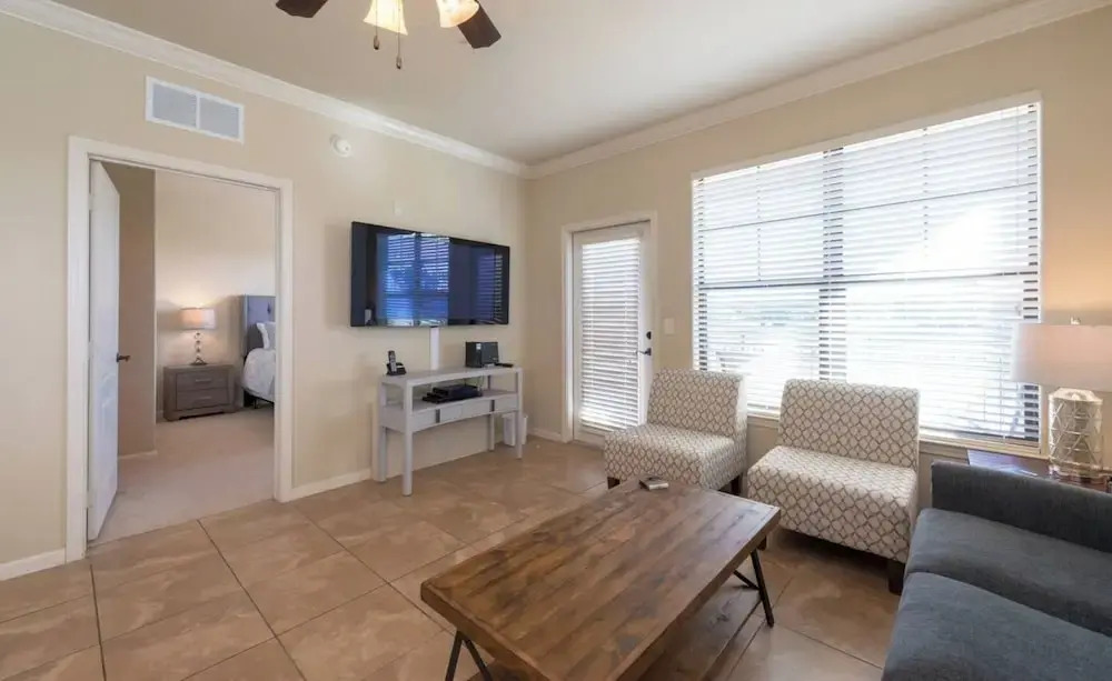 Bright 3BR Resort Condo Near Disney + Pools