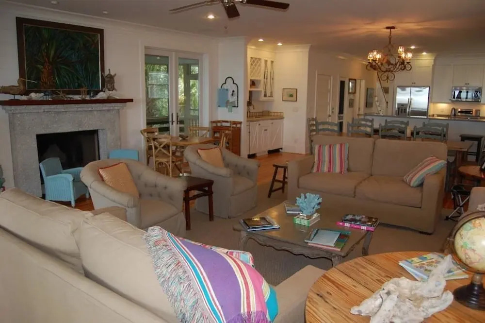 Happy Days - 5 Br Home