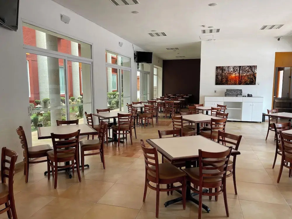 ANUIES Valle de Bravo HOTEL y CONVENCIONES