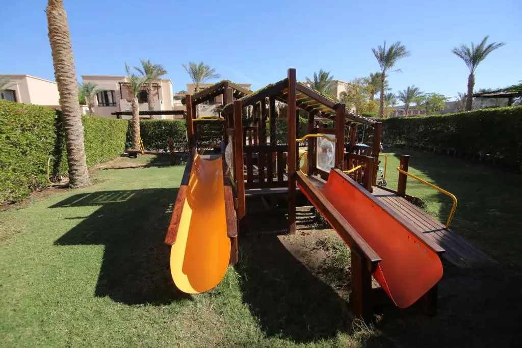 Tamra Beach Resort