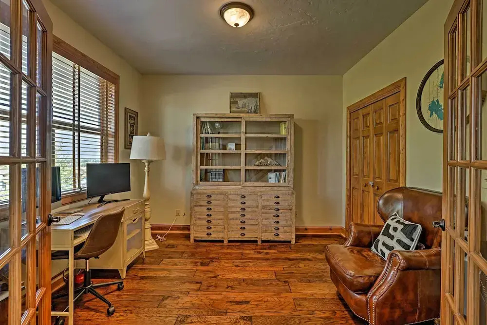 Golf, Ski & Hike: Luxe Group Getaway in Granby!