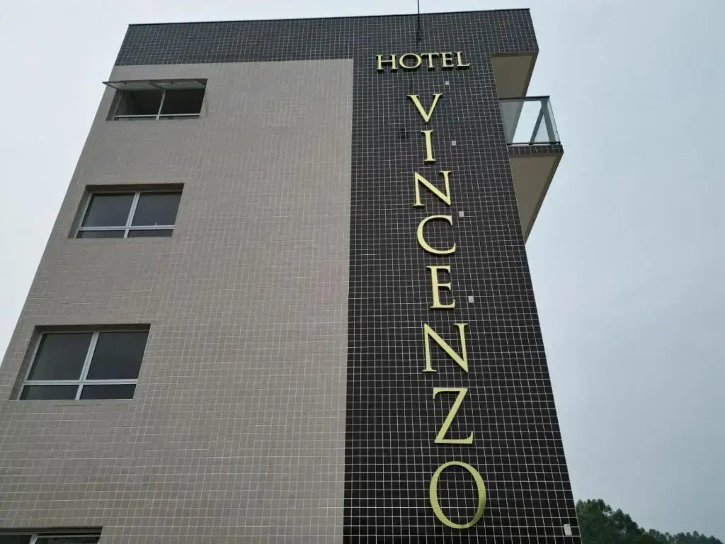 Vincenzo Hotel