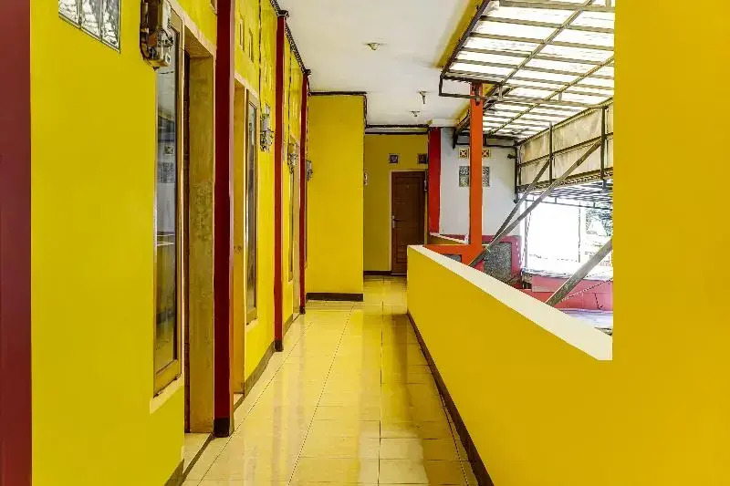 SPOT ON 91159 Kost Putrana Syariah
