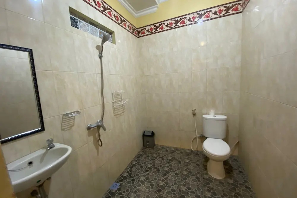 Capital O 93844 Arta Adi Homestay NearBali Zoo