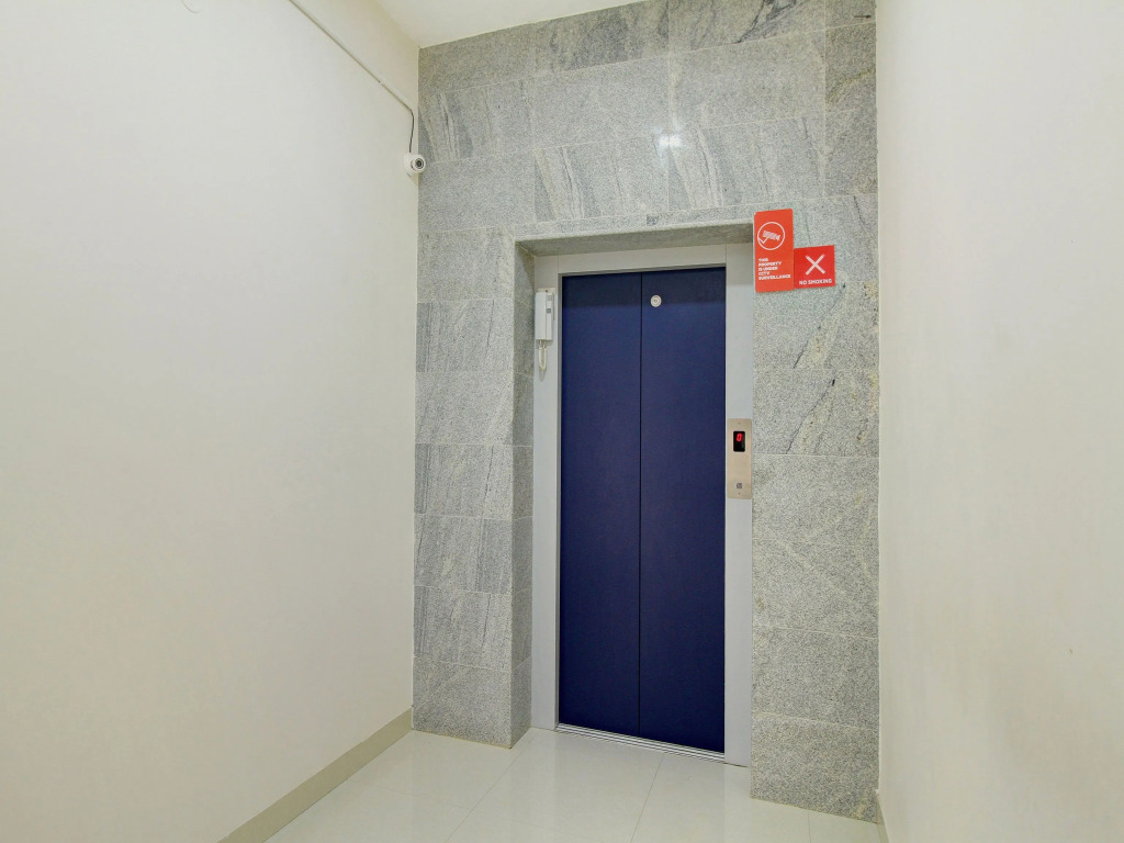 OYO 14815 Anu Residency