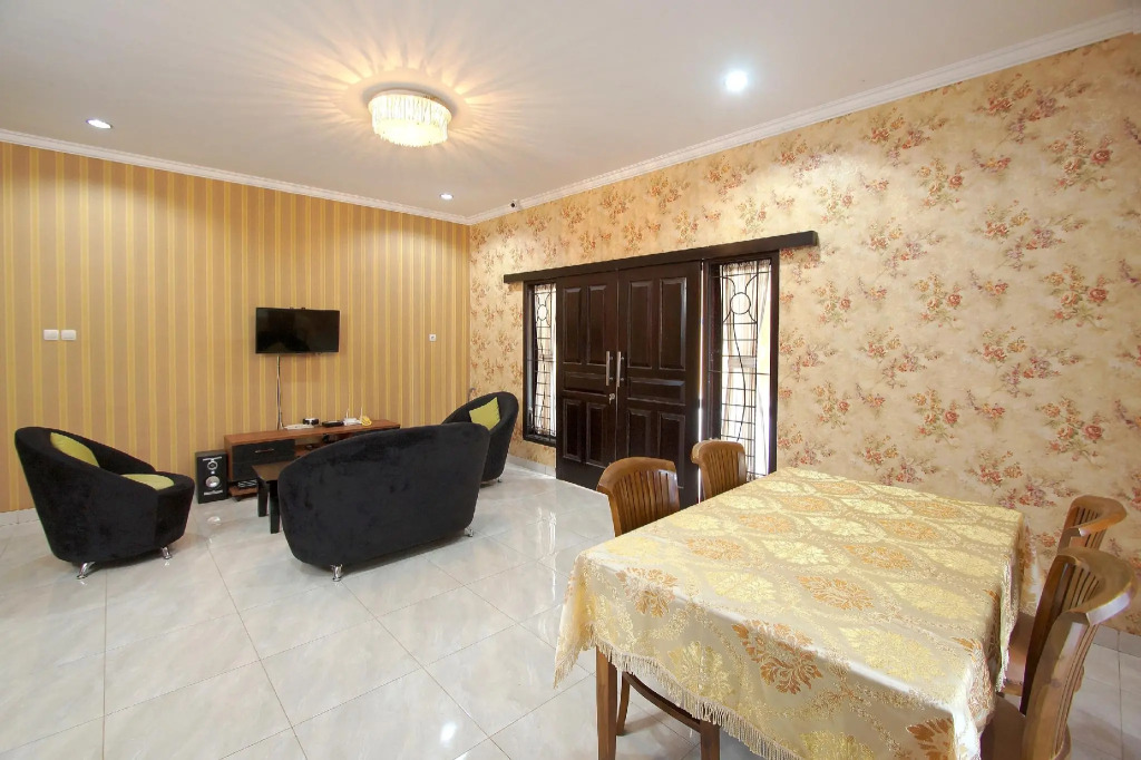 Hotel O near UGM formerly Bayang Brothers Guest House