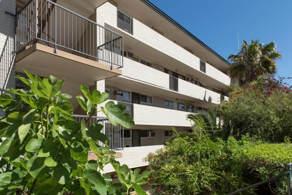 Studio 101 - First floor Fremantle studio apartment