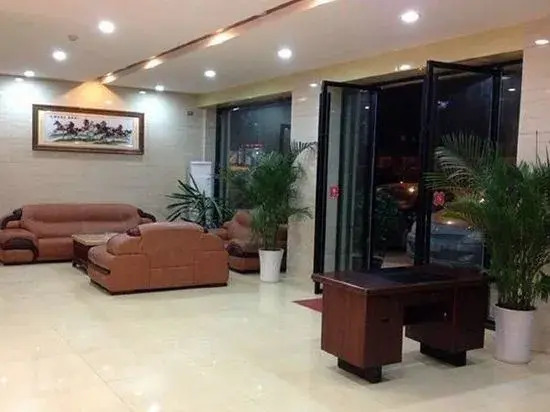 7 xing Ge Business Hotel