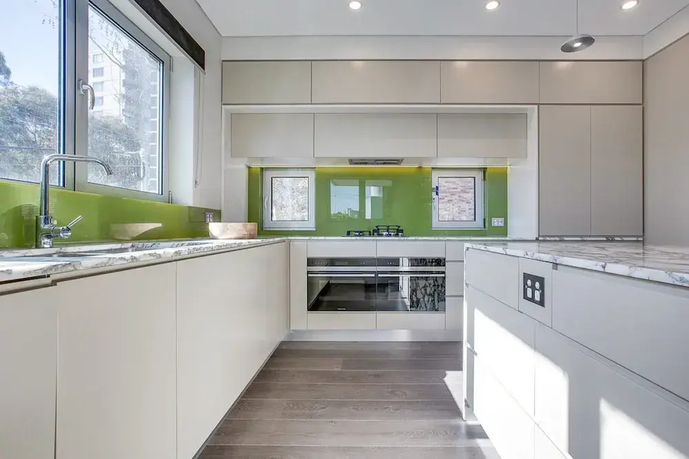 Spacious 2-bed Apartment Close to City